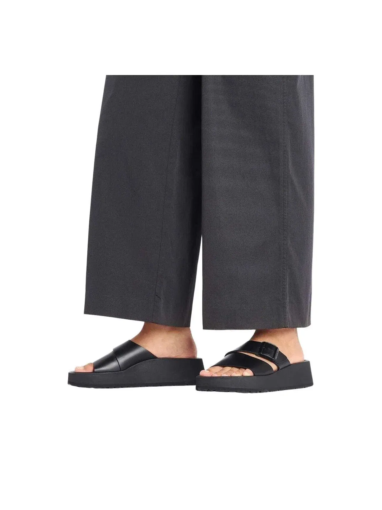 Женские сандалии-слипоны из кожи с открытым носком Birkenstock Almina Leather — изображение 7 из 7, черный