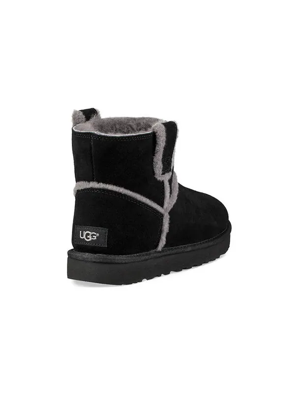 Ботинки зимние UGG Classic Mini с флисовой подкладкой — изображение 4 из 4, черный