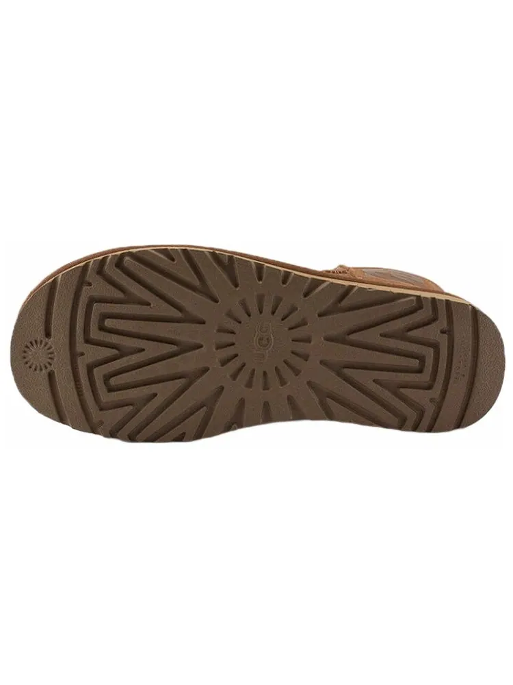 (WMNS) UGG Classic Mini UGG Rubber Logo 'Chestnut' — изображение 5 из 6, коричневый