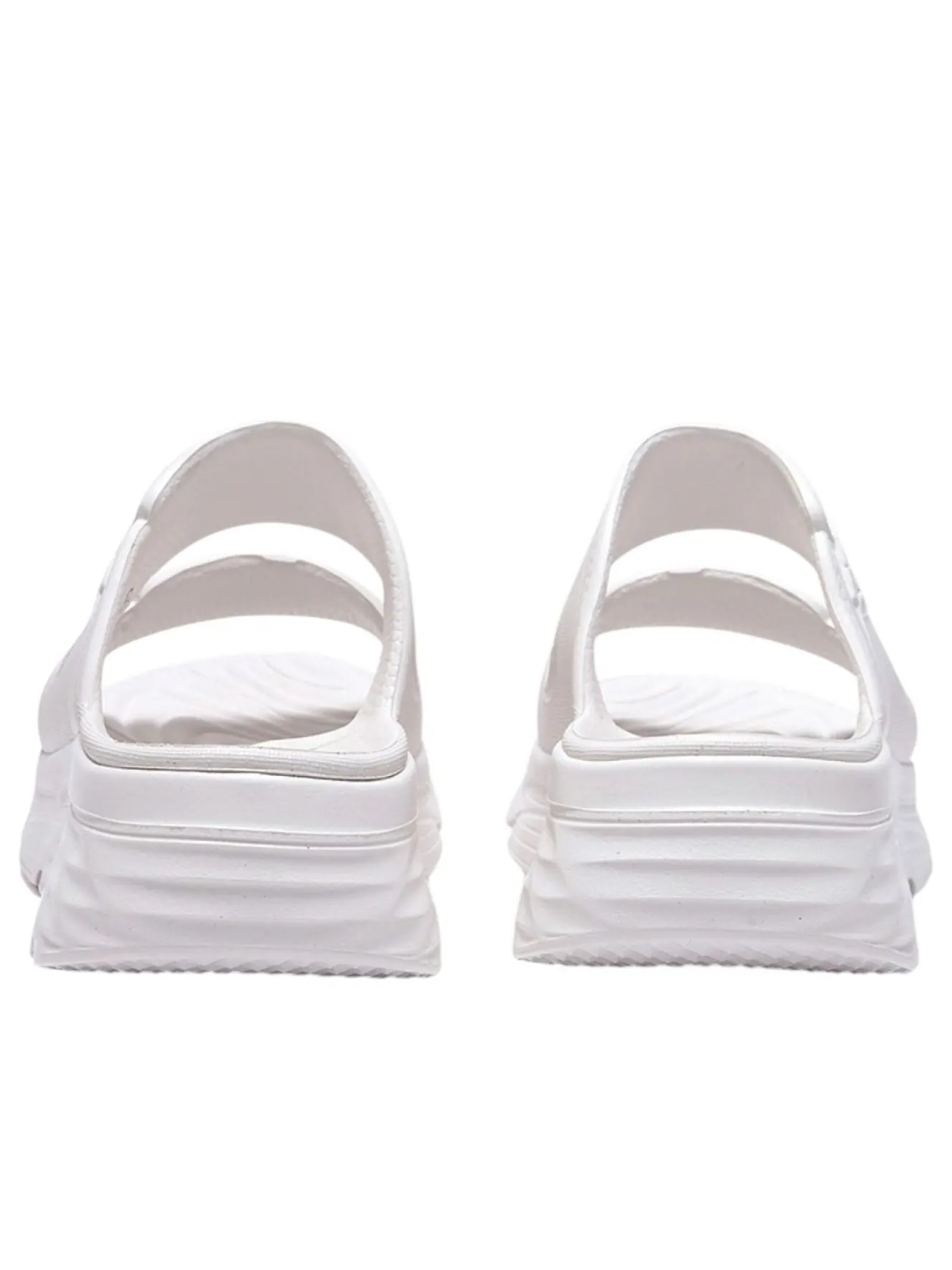 Шлепанцы (WMNS) Skechers Max Cushioning Foamies 'White' — изображение 3 из 5, белый