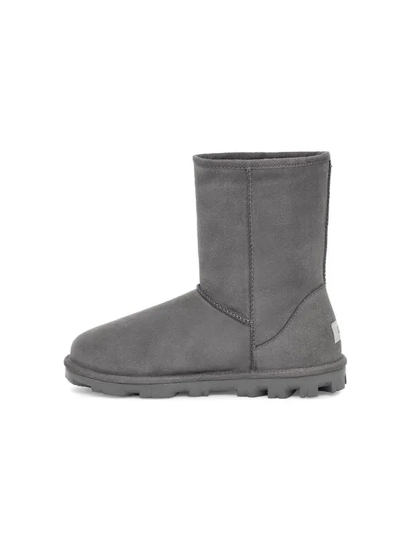 Ботинки зимние UGG Essential Short II — изображение 2 из 4, серый