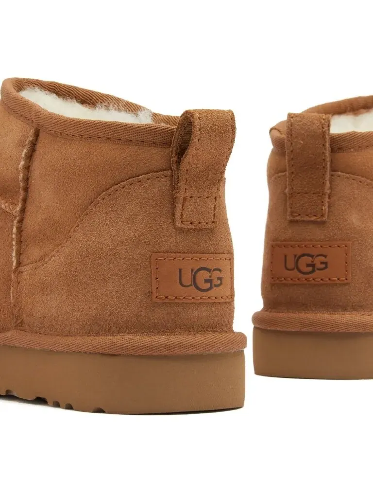Женские ботинки UGG Classic Ultra Mini, каштановые — изображение 4 из 6, орех