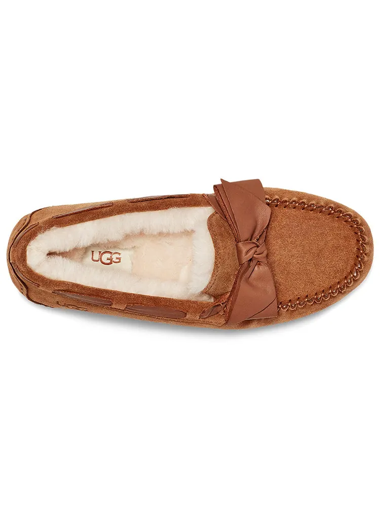 Шлепанцы (WMNS) UGG Dakota Leather Bow Brown — изображение 5 из 6, коричневый