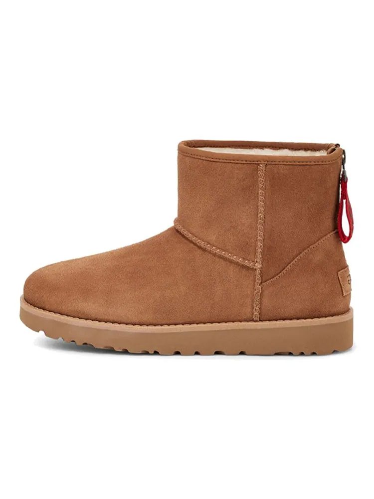 Угги (WMNS) UGG Classic Mini Logo Zip 'Chestnut' — изображение 2 из 7, бежевый