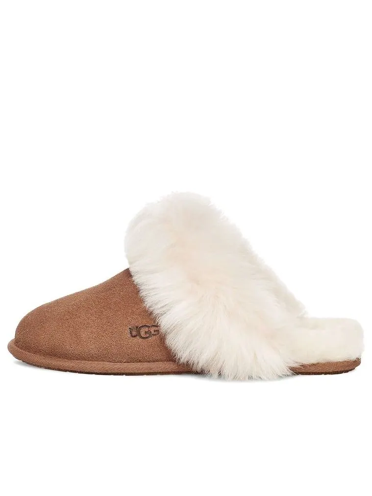 (WMNS) Тапочки UGG Scuff Sis 'Каштан' — изображение 2 из 7, орех
