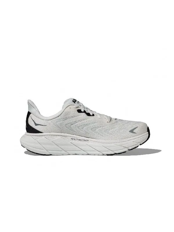 Кроссовки arahi 6 2e wide 'champagne white' Hoka One One — изображение 2 из 4, белый/металлик серый