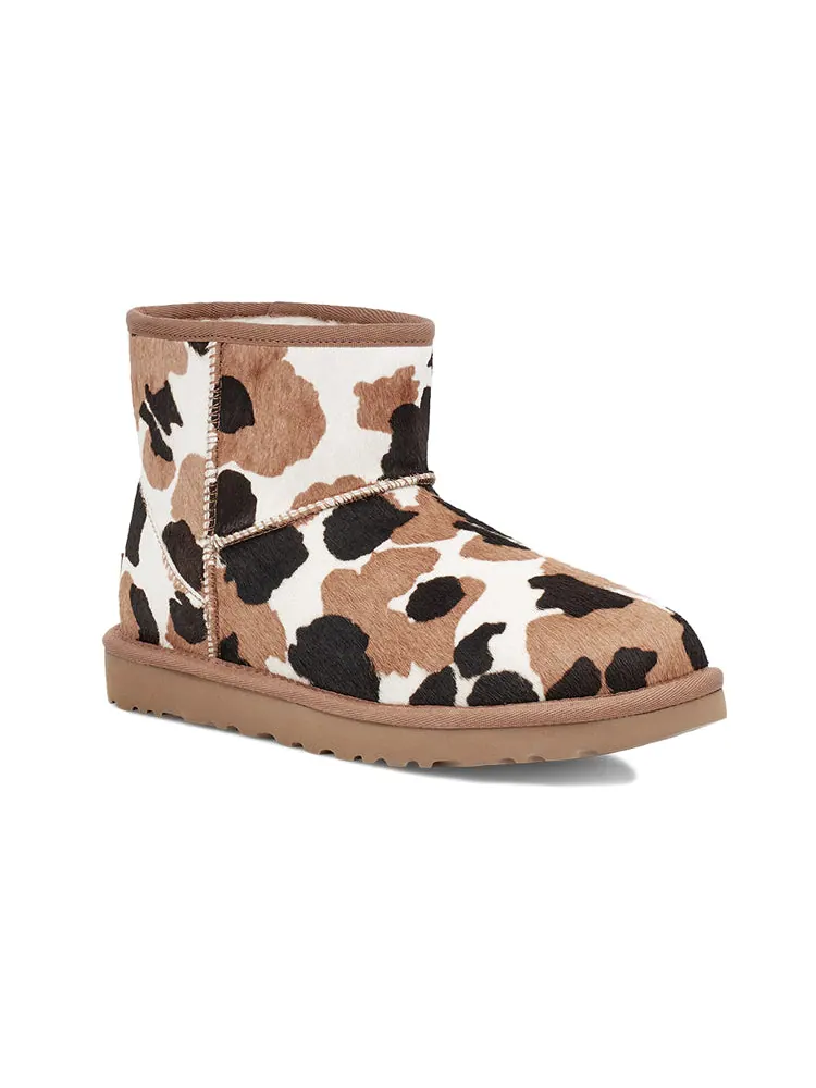 Ботинки зимние UGG WMNS Classic Mini Cow Print — изображение 4 из 7, белый/коричневый/черный