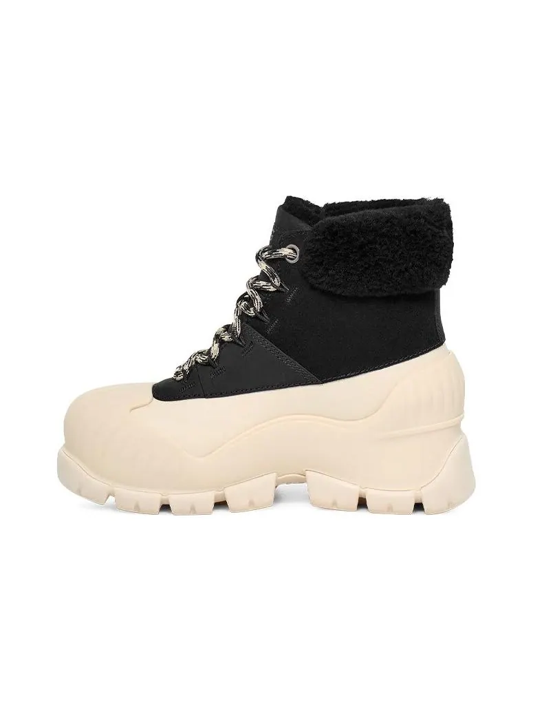 Ботинки UGG Adiroam Hiker — изображение 1 из 6, черный