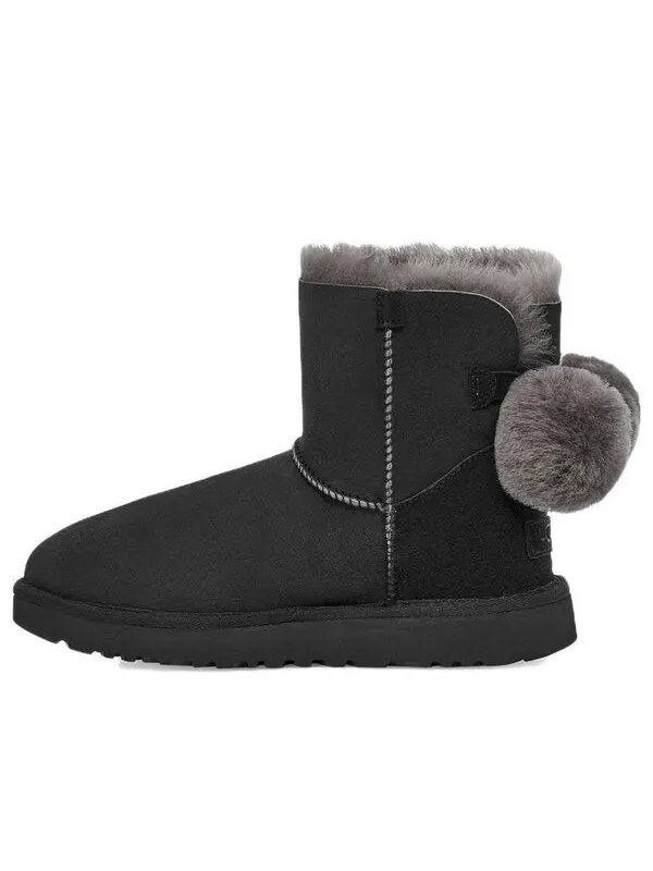Ботинки зимние UGG с пушистым бантом — изображение 1 из 4, черный