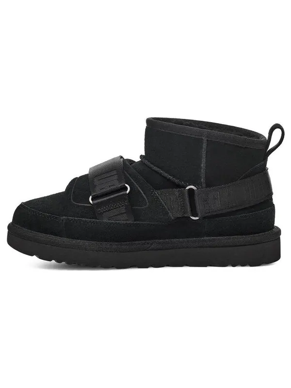 Ботинки UGG Classic Ultra Mini — изображение 2 из 4, черный