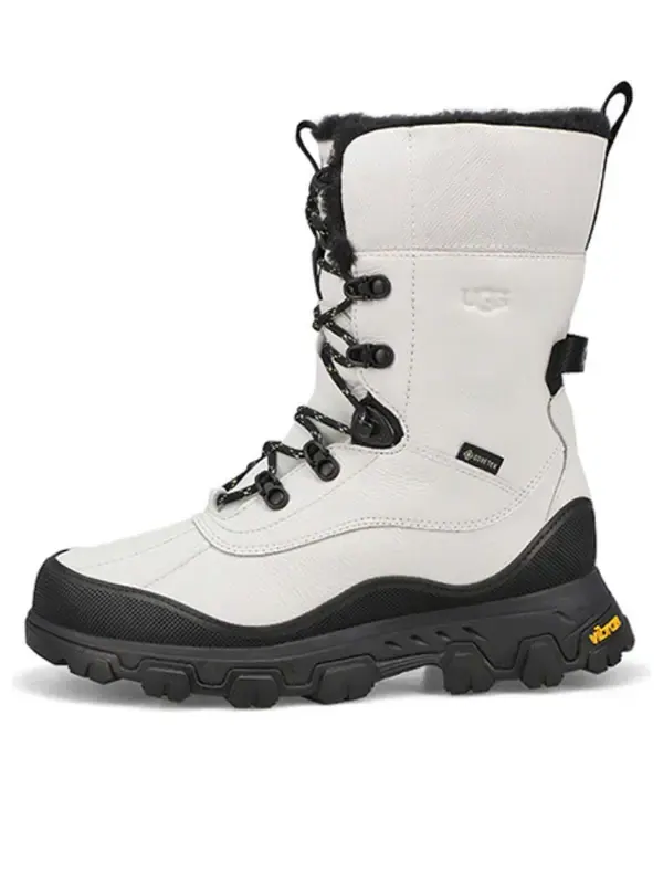 Кроссовки adirondack meridian hiker Ugg — изображение 1 из 3, белый