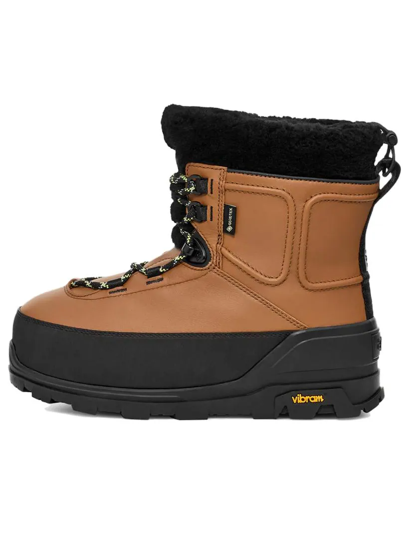 Зимние сапоги UGG Shasta — изображение 1 из 4, орех