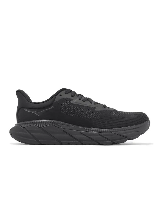 Кроссовки arahi 7 2e wide 'black' Hoka One One — изображение 2 из 4, черный/черный