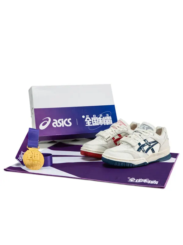 Кроссовки гелевые spotlyte low v2 Asics — изображение 1 из 4, белый/синий/красный