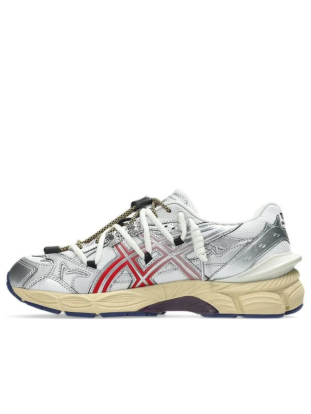 Asics x TOGA Gel-Cumulus 16 TG 'White Red Pure Silver' — изображение 1 из 6