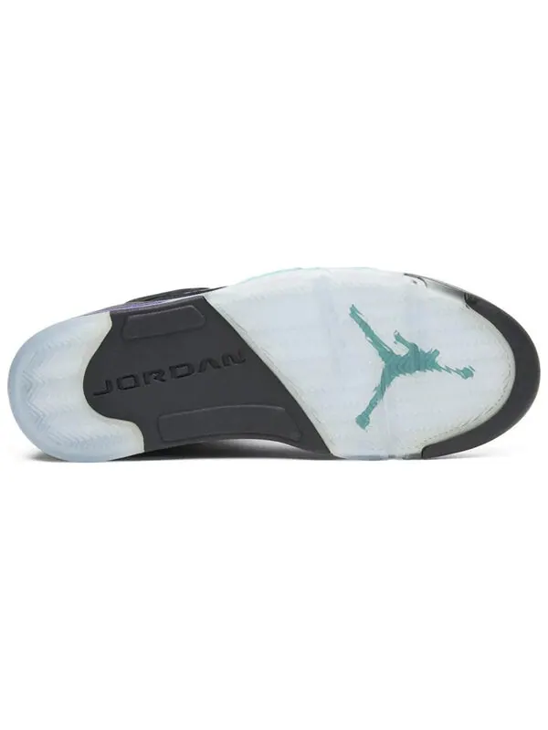 Кроссовки 5 retro 'black grape' Air Jordan — изображение 4 из 4, черный