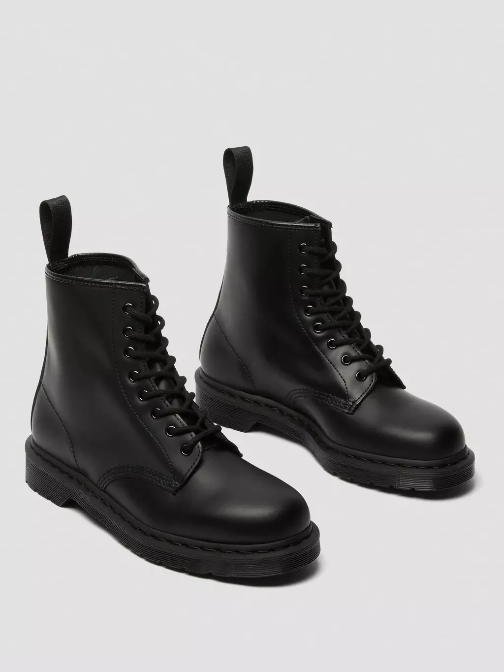 Ботинки мужские Dr. Martens 1460 Mono, гладкая кожа — изображение 6 из 11, черный