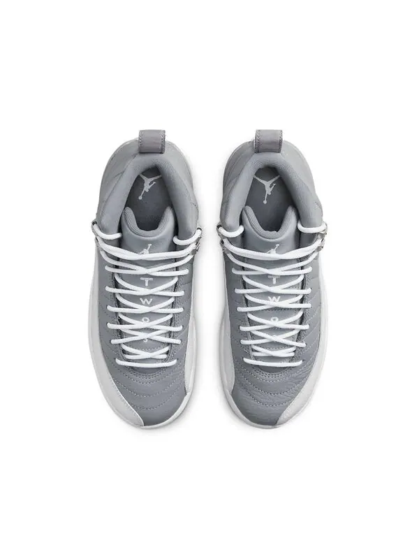 Кроссовки 12 ретро Air Jordan — изображение 4 из 4, белый/серый