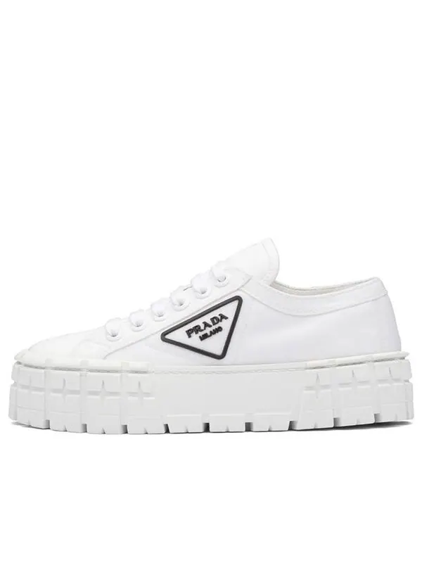 Кроссовки double wheel re-nylon gabardine sneakers 'white' Prada — изображение 1 из 4, белый/черный