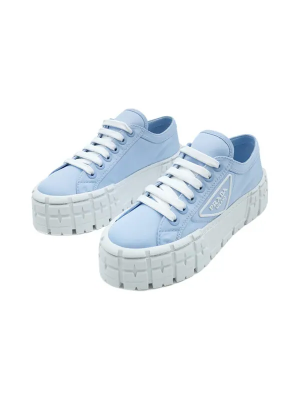 Кроссовки double wheel re-nylon gabardine sneakers 'blue' Prada — изображение 2 из 4, синий/белый