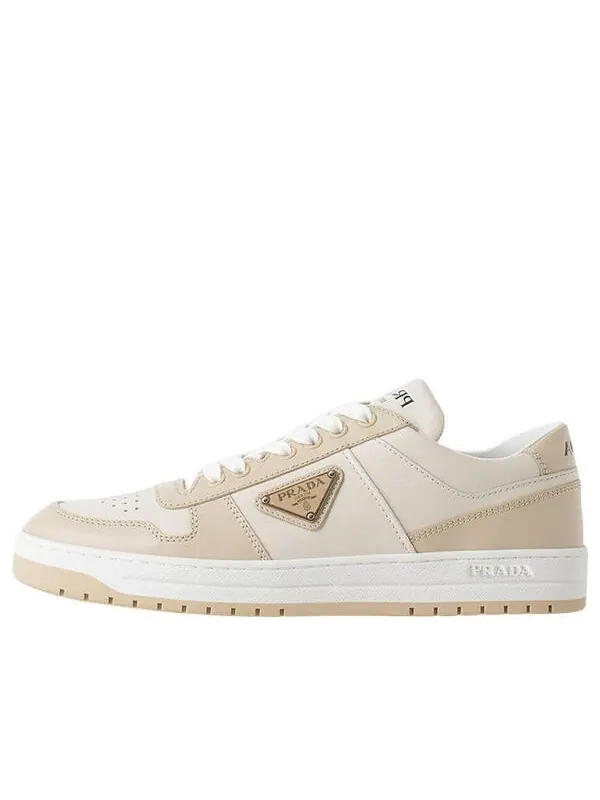 Кроссовки downtown leather sneakers 'beige' Prada — изображение 1 из 4, бежевый/белый
