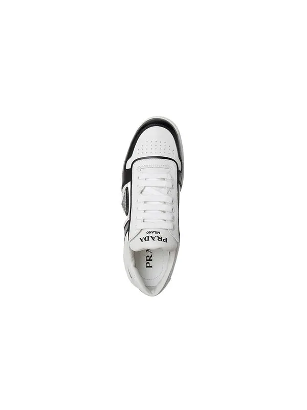 Кроссовки soft padded nappa leather laced-up shoes 'white black' Prada — изображение 3 из 4, белый/черный