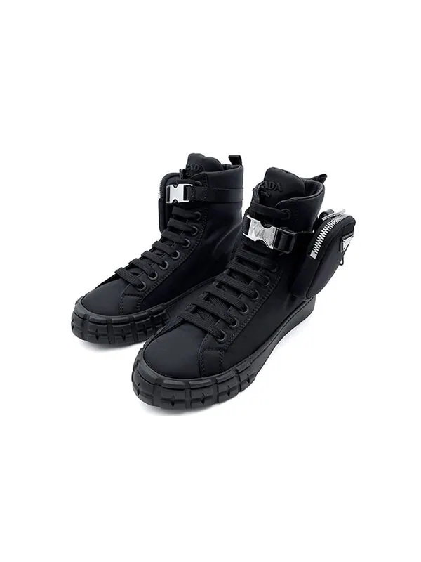 Кроссовки wheel re-nylon hight sneakers with larger pouch 'black' Prada — изображение 2 из 4, черный/серебристый