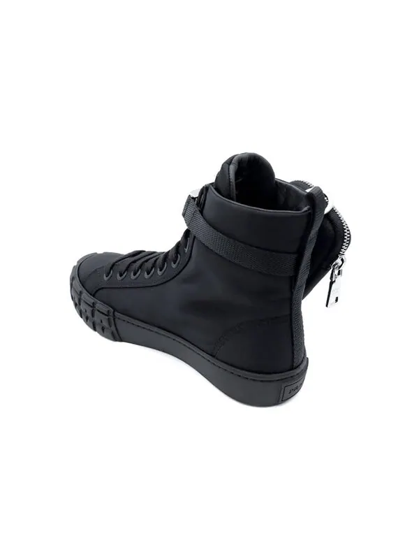 Кроссовки wheel re-nylon hight sneakers with larger pouch 'black' Prada — изображение 4 из 4, черный/серебристый