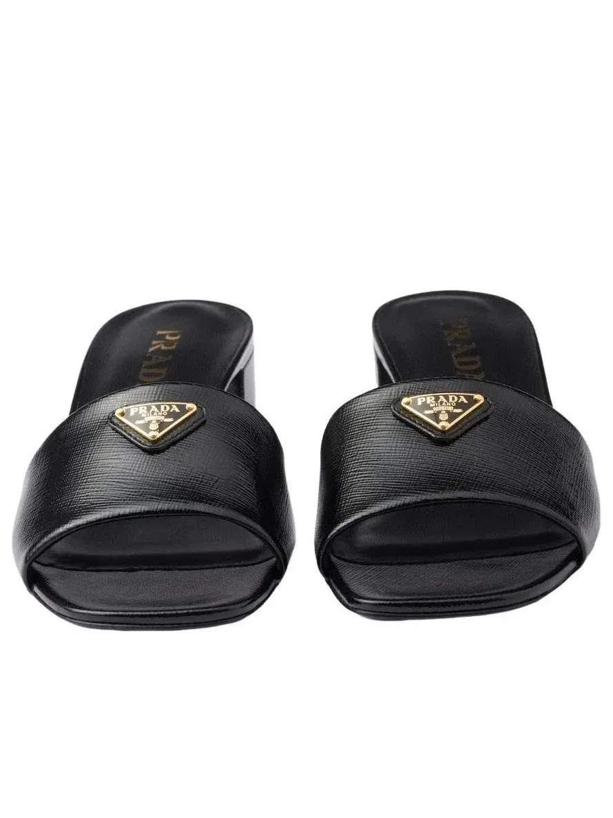 Женские сандалии-слипоны с открытым носком Saffiano Patent Leather Black PRADA — изображение 3 из 5, черный