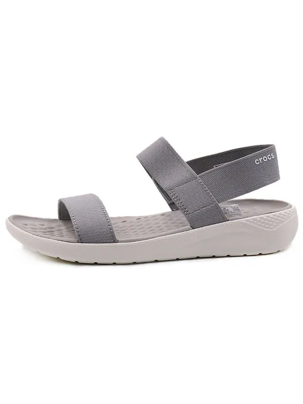 Сандалии literide 'light gray white' Crocs — изображение 2 из 4, светлый серый/белый