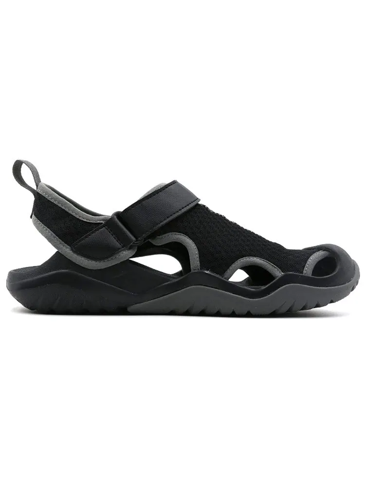 Сандалии Crocs Swiftwater Sandals 'Black Dark Grey' — изображение 3 из 5, черный