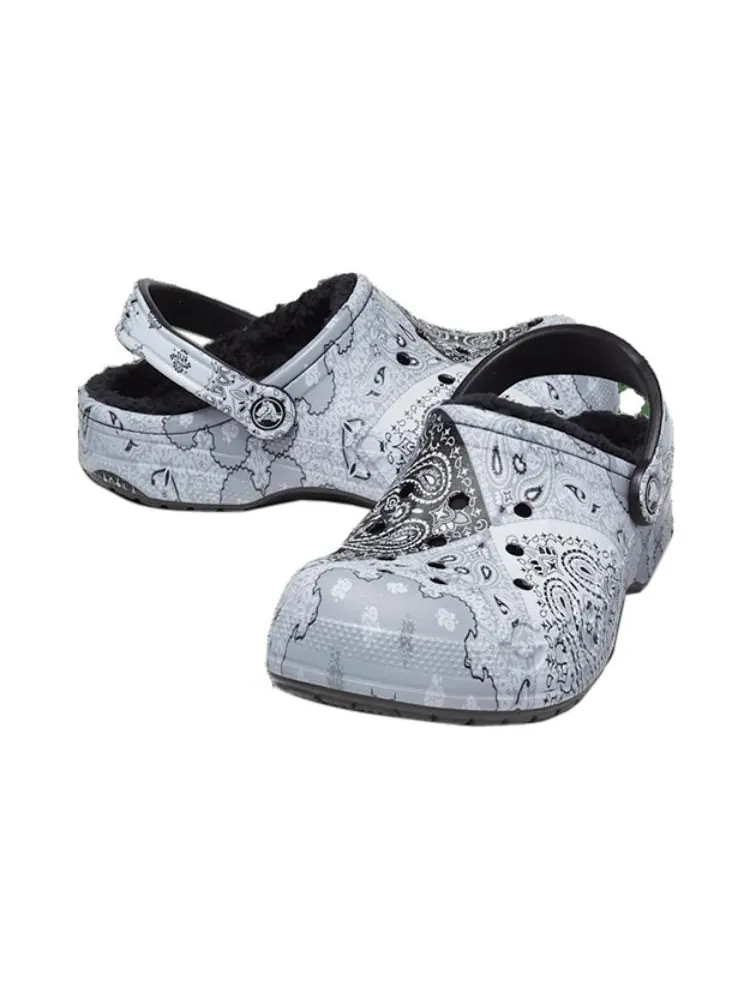 Сандалии Crocs Classic Clog 'Grey' — изображение 4 из 6, серый