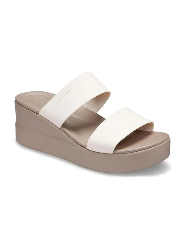 Сандалии brooklyn lightweight mushroom gray sandals Crocs — изображение 3 из 4, серый