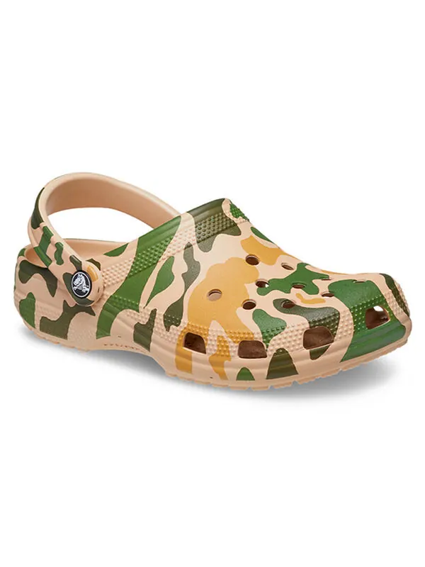 Сандалии classic printed camo clog 'khaki green' Crocs — изображение 3 из 4, хаки/зеленый