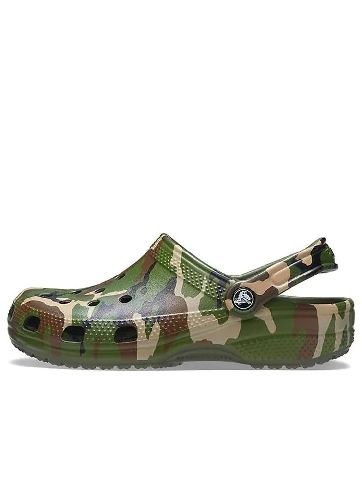 Сандалии Crocs Beach Army Green Camouflage Sandals — изображение 1 из 6, зеленый