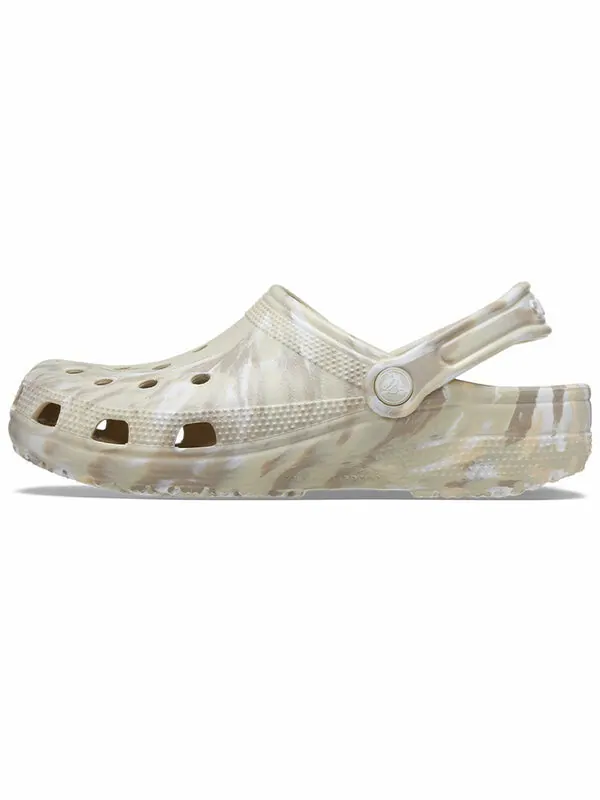 Сандалии classic marbled clog 'bone & multi' Crocs — изображение 2 из 4, мульти