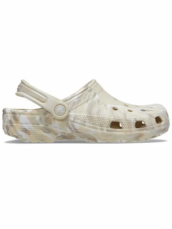 Сандалии classic marbled clog 'bone & multi' Crocs — изображение 3 из 4, мульти