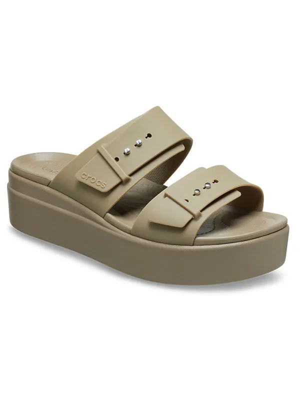 Тапочки brooklyn low wedge sandal 'beige' Crocs — изображение 3 из 4, бежевый