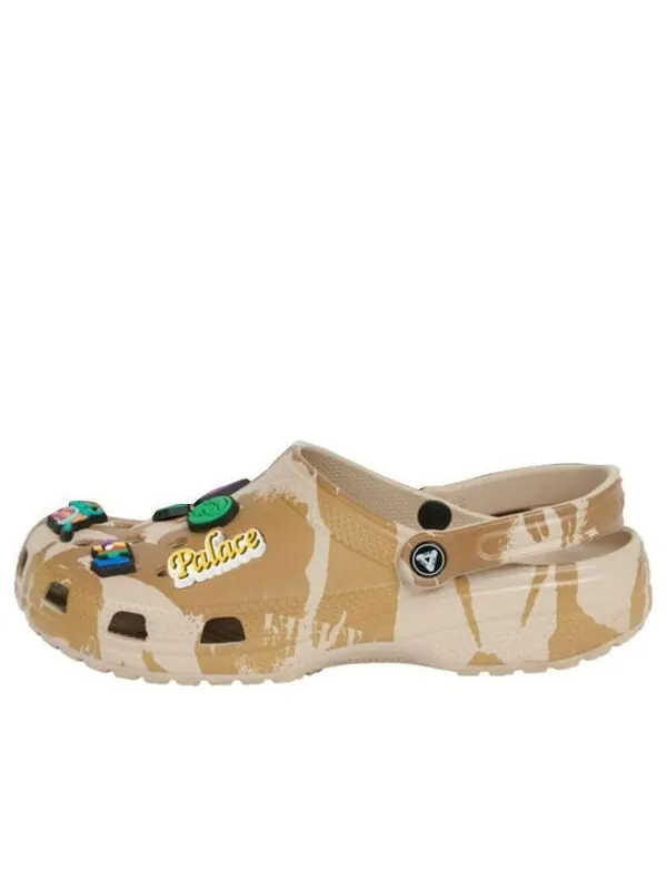 Сандалии palace x classic clog 'tan camo' Crocs — изображение 1 из 4, коричневый/желтый