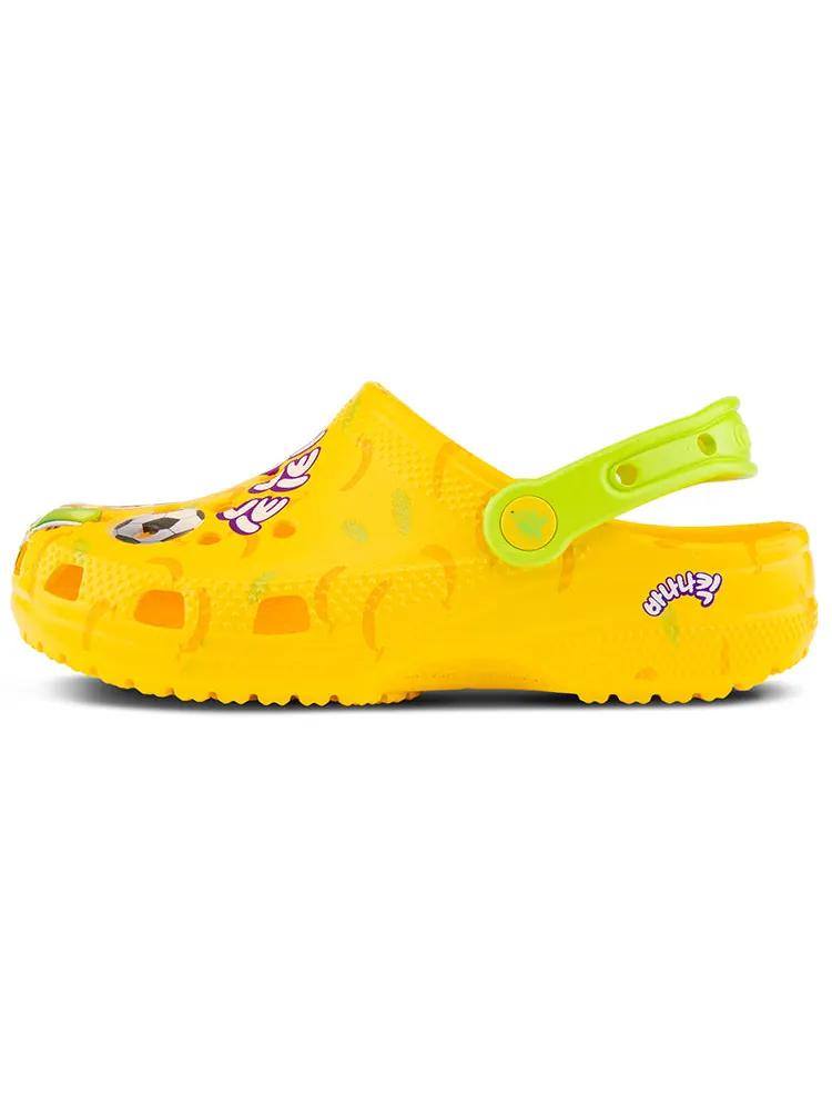 Сандалии Crocs x Nongshim Classic Clog 'Banana Kick' — изображение 2 из 6, желтый
