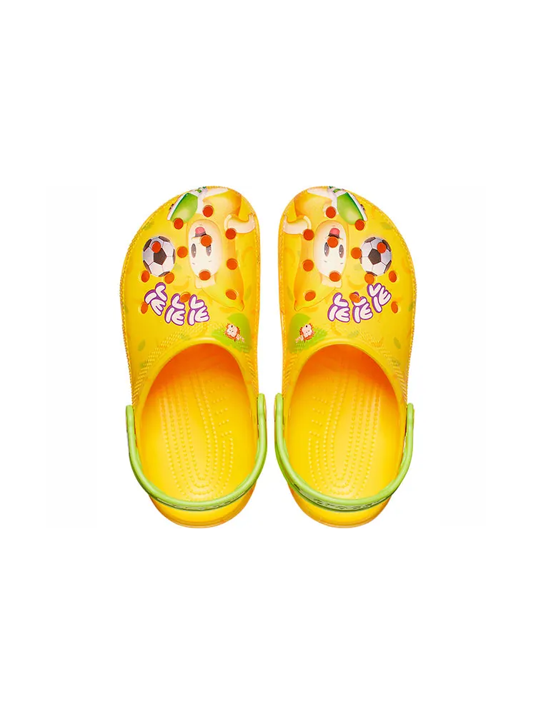 Сандалии Crocs x Nongshim Classic Clog 'Banana Kick' — изображение 5 из 6, желтый