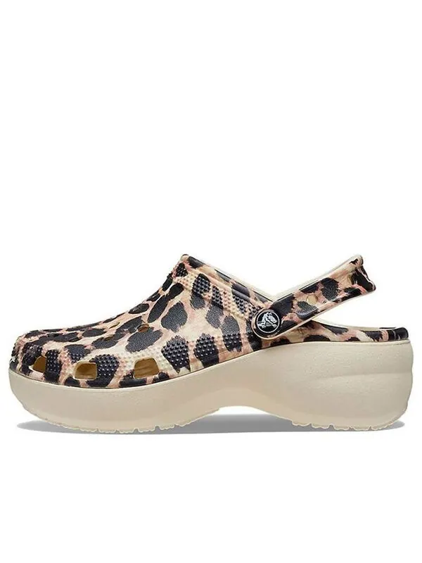 Кроссовки classic platform 'leopard' Crocs — изображение 1 из 4, коричневый/бежевый