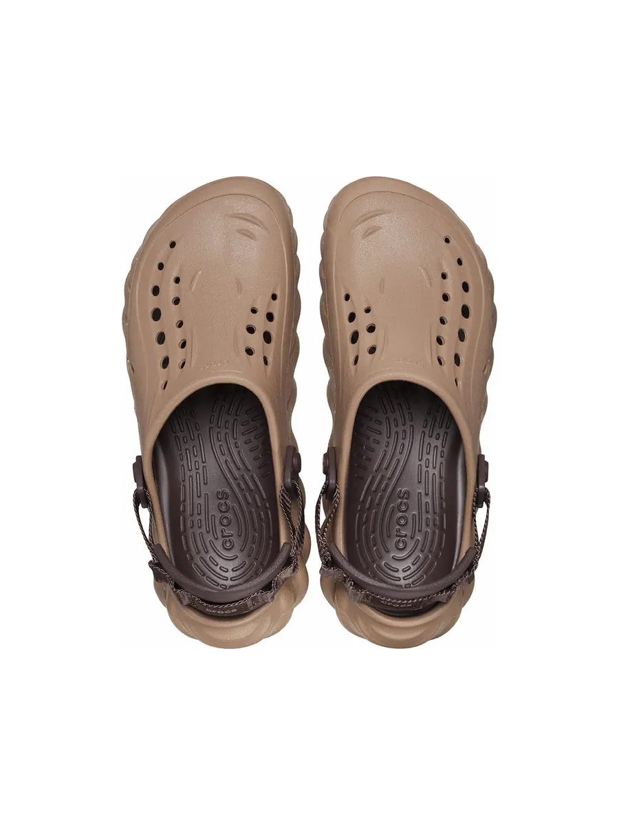 Сандалии Crocs Echo Clog 'Latte' — изображение 4 из 6, коричневый