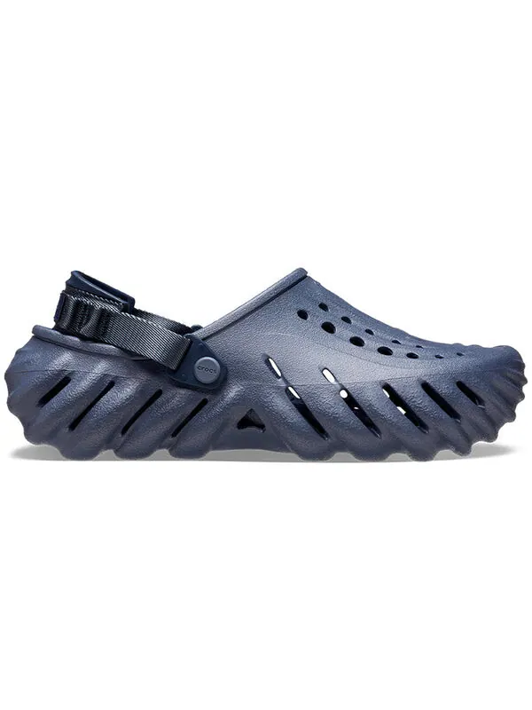 Сандалии echo clog 'navy' Crocs — изображение 3 из 4, темно-синий