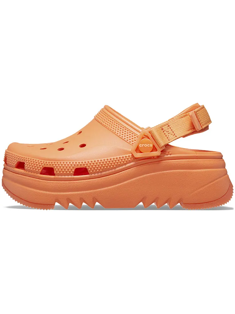 Сандалии Crocs Hiker Xscape Clogs 'Persimmon' — изображение 2 из 6, оранжевый