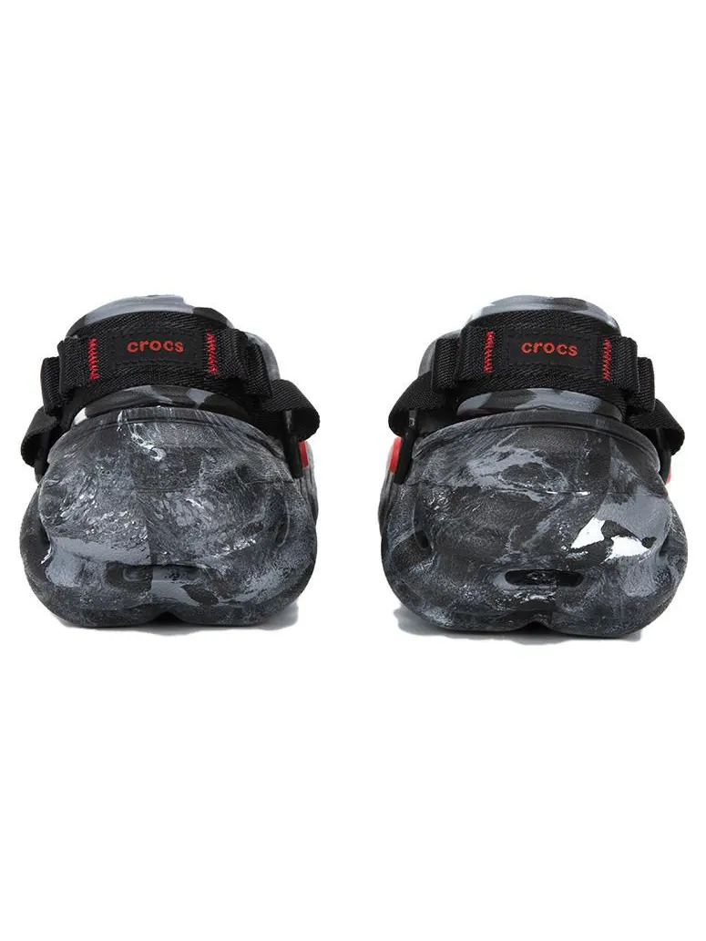 Сандалии Crocs Echo Clog 'Marbled' — изображение 5 из 5, черный