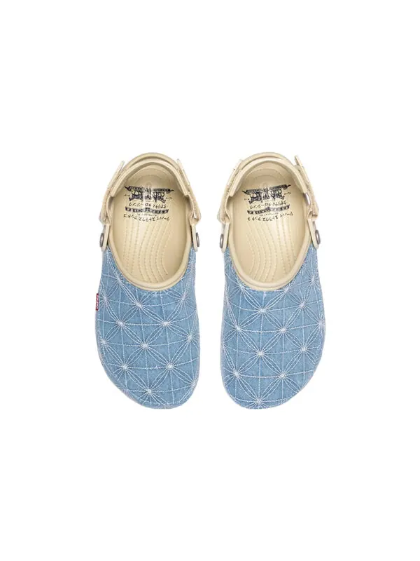 Сандалии x levi's sashiko classic all-terrain clog 'bone blue' Crocs — изображение 4 из 4, бежевый/синий