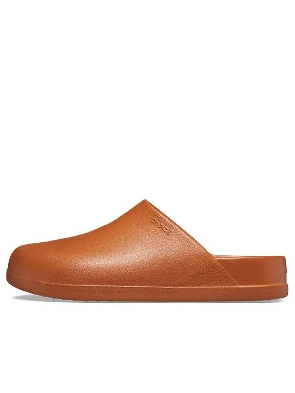 Тапочки dylan clog 'cognac' Crocs