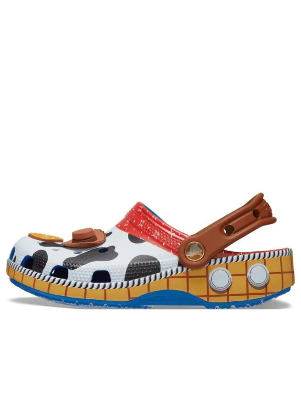 Сандалии x toy story classic clog 'woody' Crocs — изображение 1 из 4, коричневый/синий