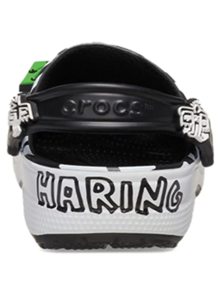 Сандалии Crocs x Keith Haring Classic Clog 'Black White' — изображение 6 из 7, черный